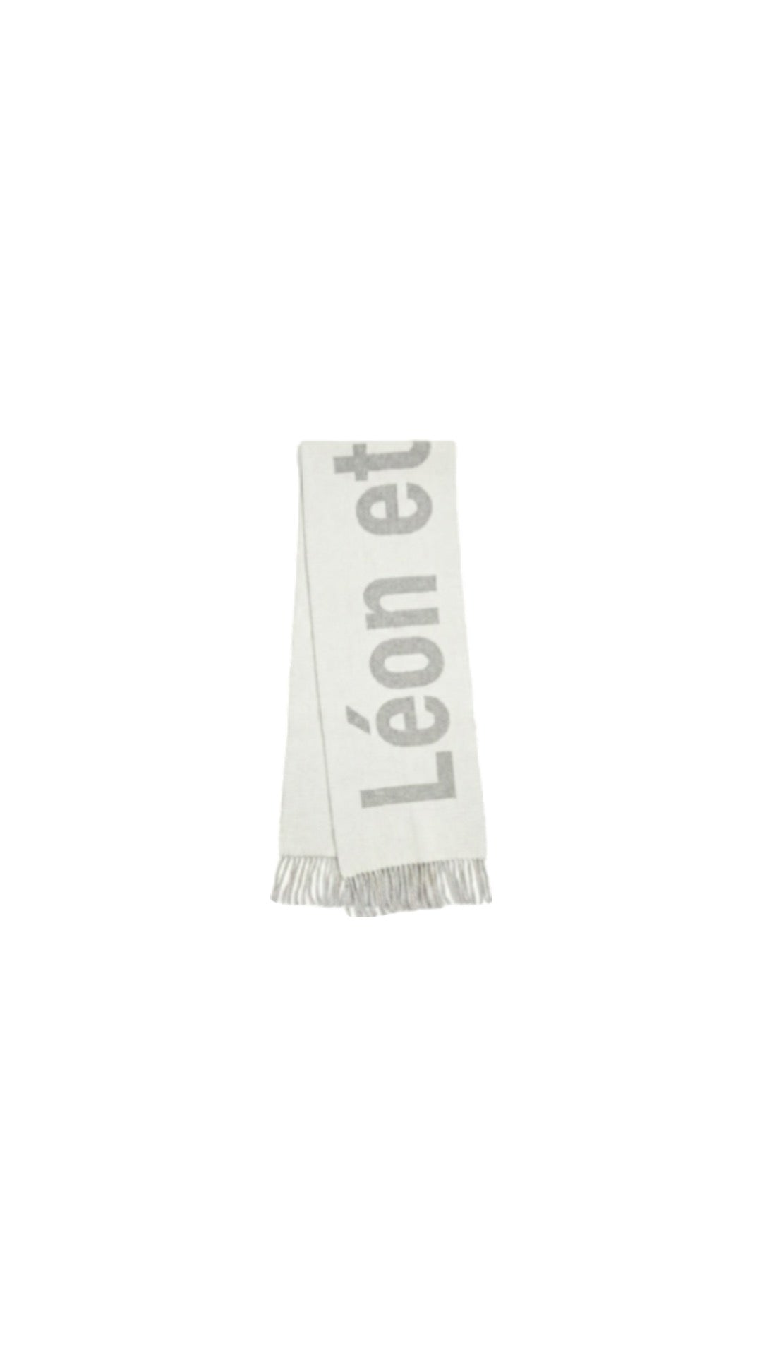The Léon et Lierre Signature Graphic Scarf