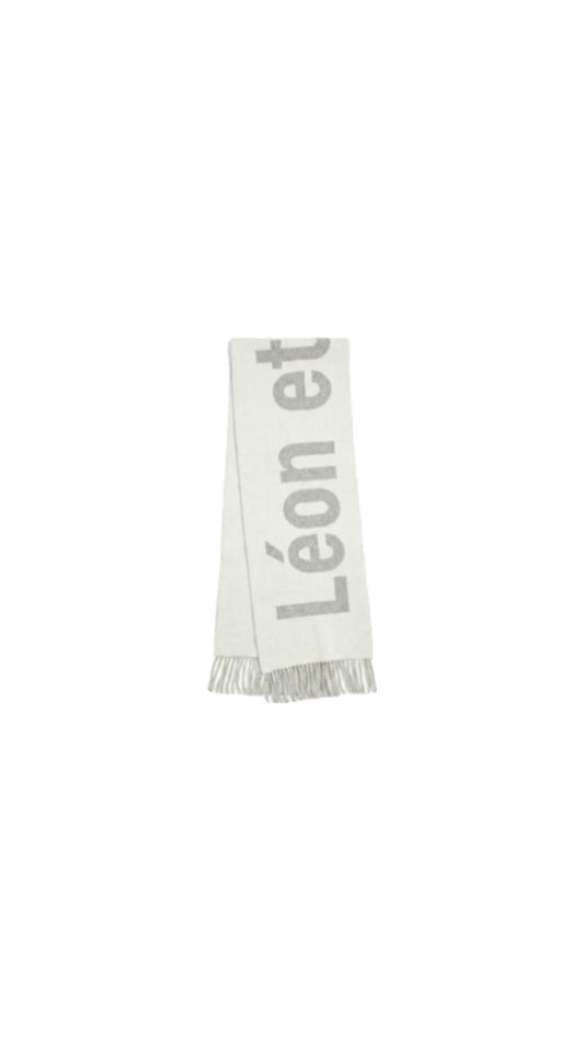 The Léon et Lierre Signature Graphic Scarf