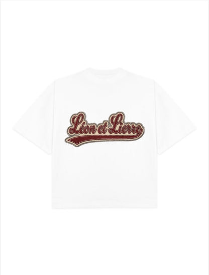 The Léon Baseball Script Tee (Red)